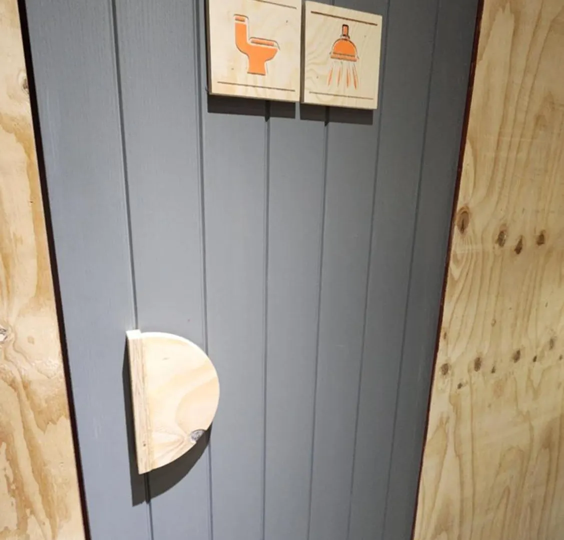 Komo Pods 0*, Londen