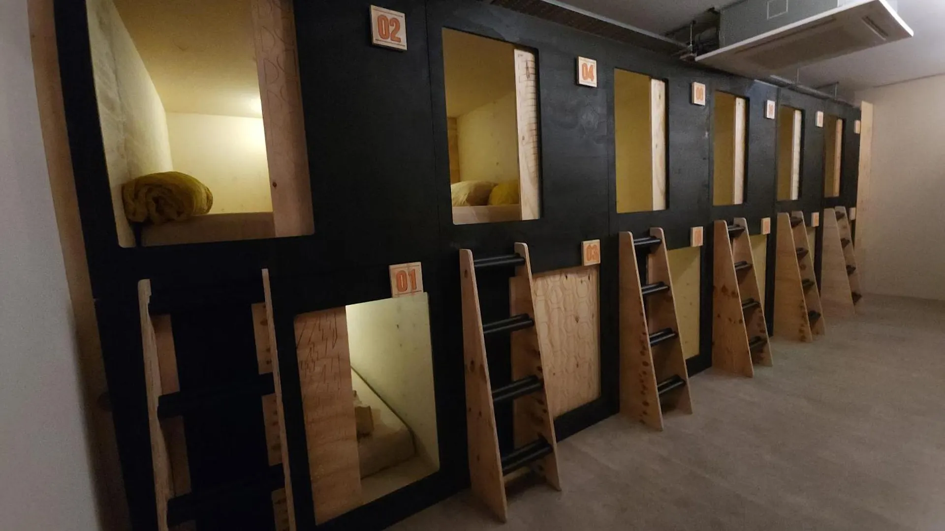 Komo Pods 0*, Londýn Velká Británie